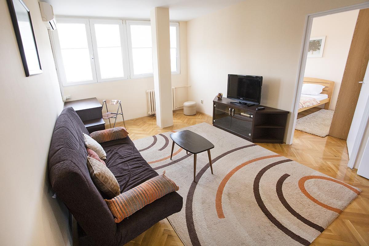 Apartment Loti Белград Екстериор снимка